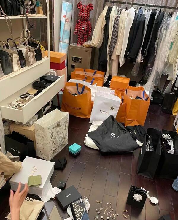 拉萨市林周回收顶奢鞋服